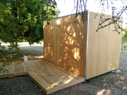 Toilettes sèches en intérieur pour les bâtiments touristiques